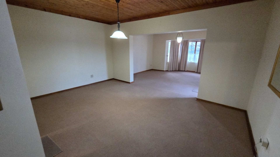 To Let 4 Bedroom Property for Rent in Fichardt Park Free State